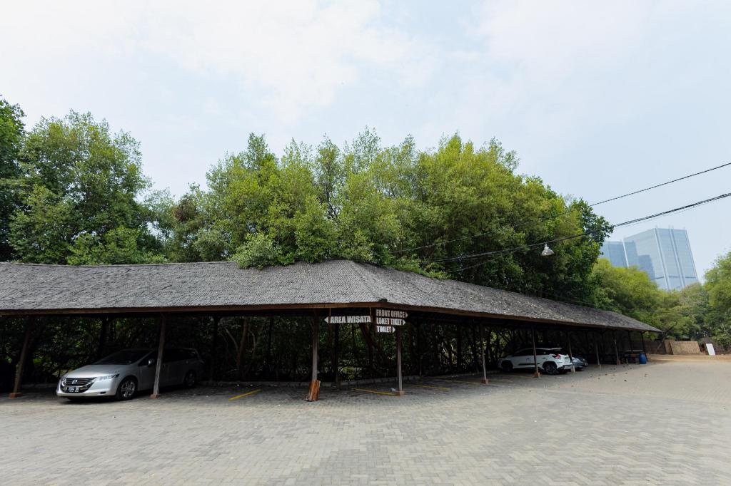 RedDoorz Resort @ Taman Wisata Mangrove 35/46