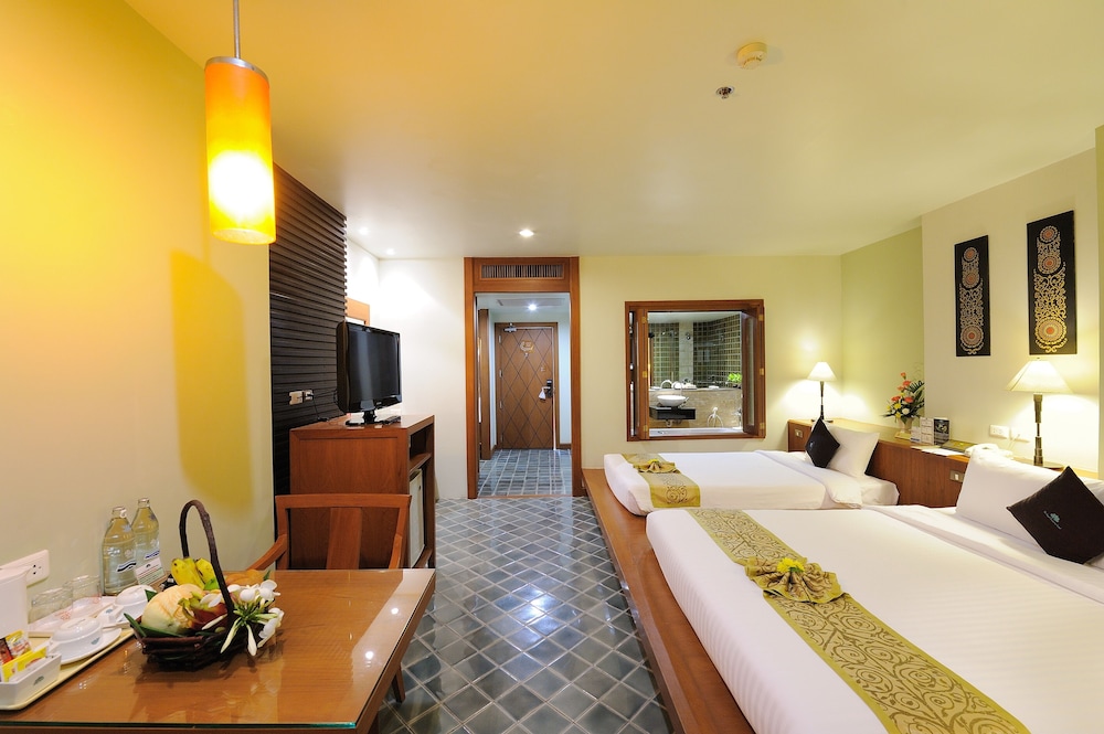 The Royal Paradise Hotel & Spa 13/75