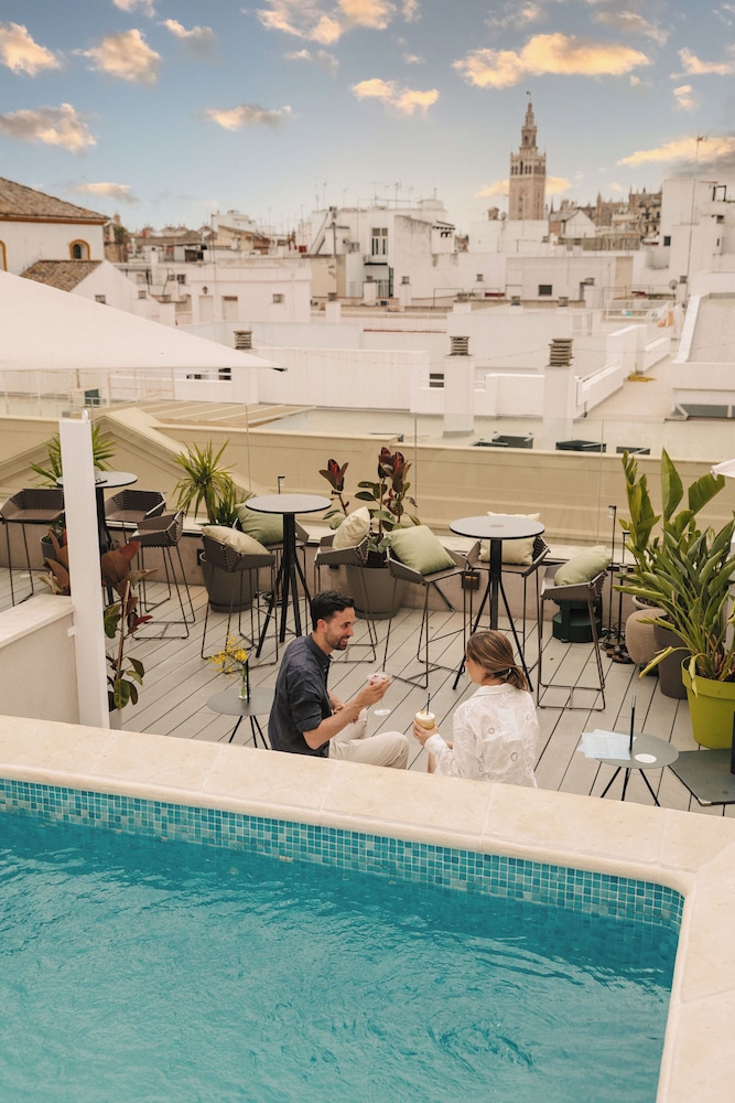 Radisson Collection Hotel, Magdalena Plaza Sevilla 67/73