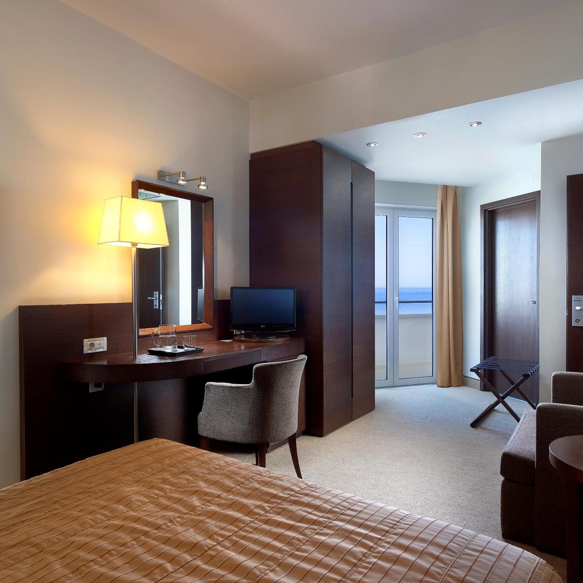 Irida Hotel 39/59