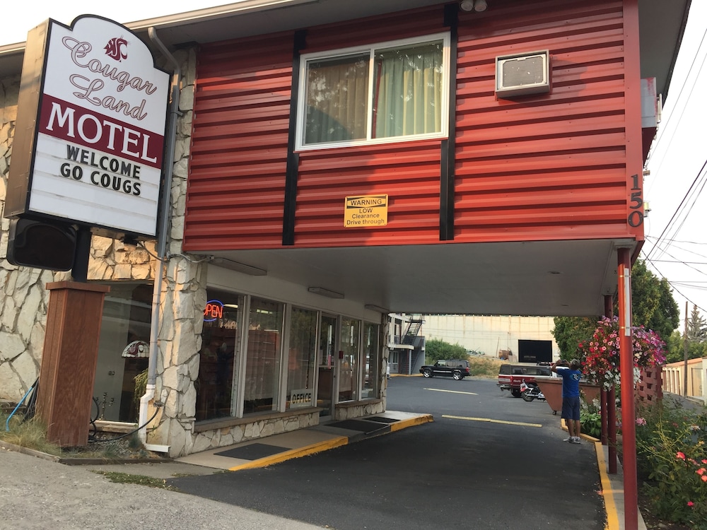 Cougar Land Motel 1/64