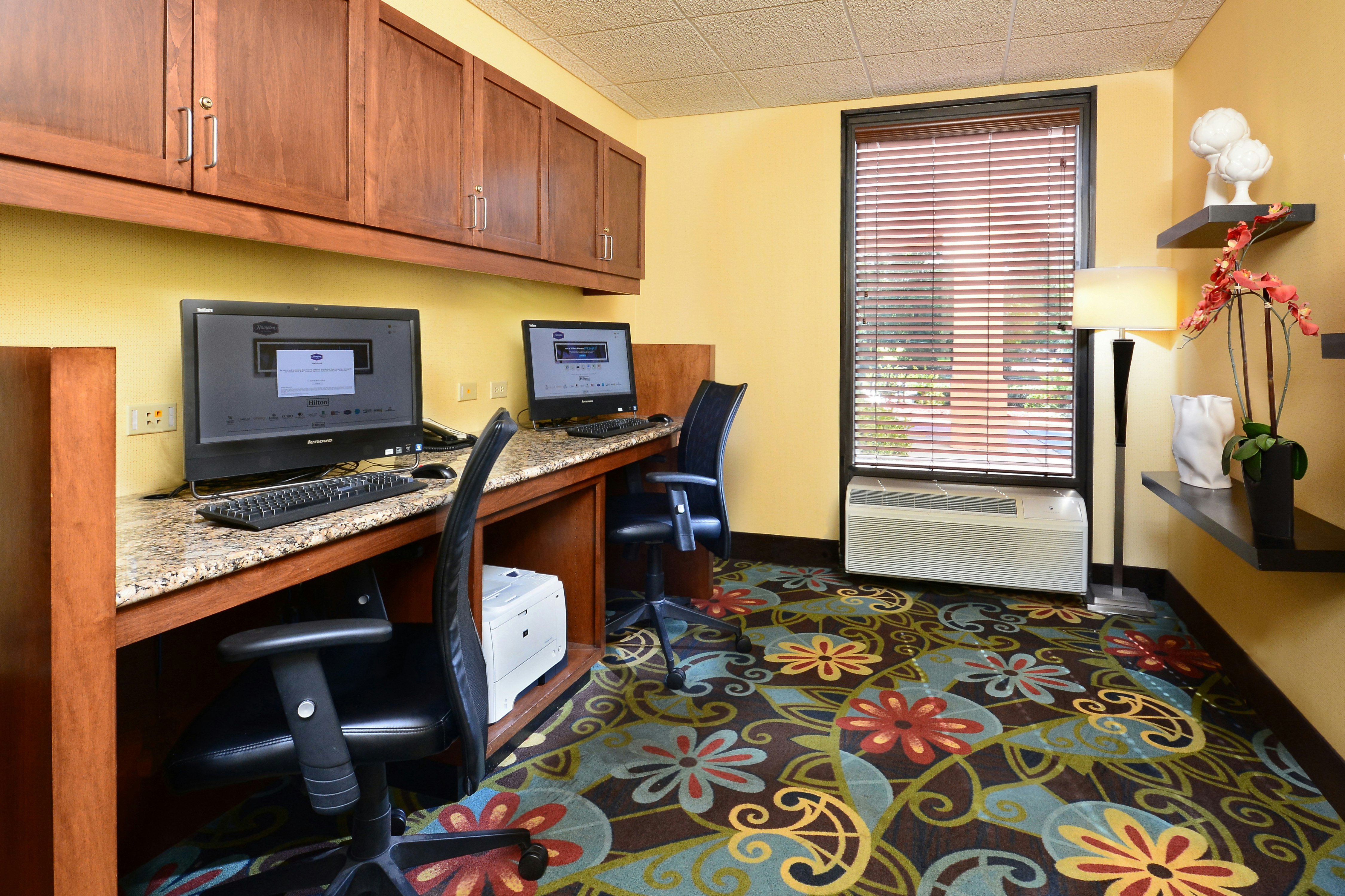 Hampton Inn Charlotte-North/Lake Norman 39/43