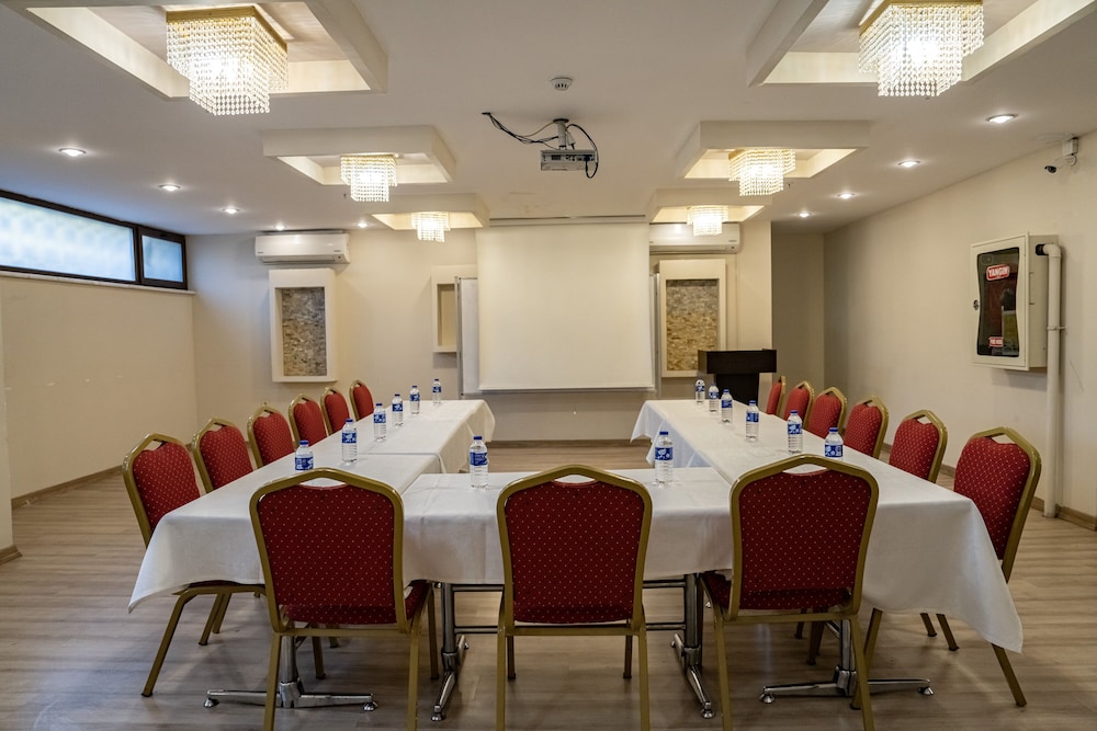 Grand Hamit Hotel 41/50