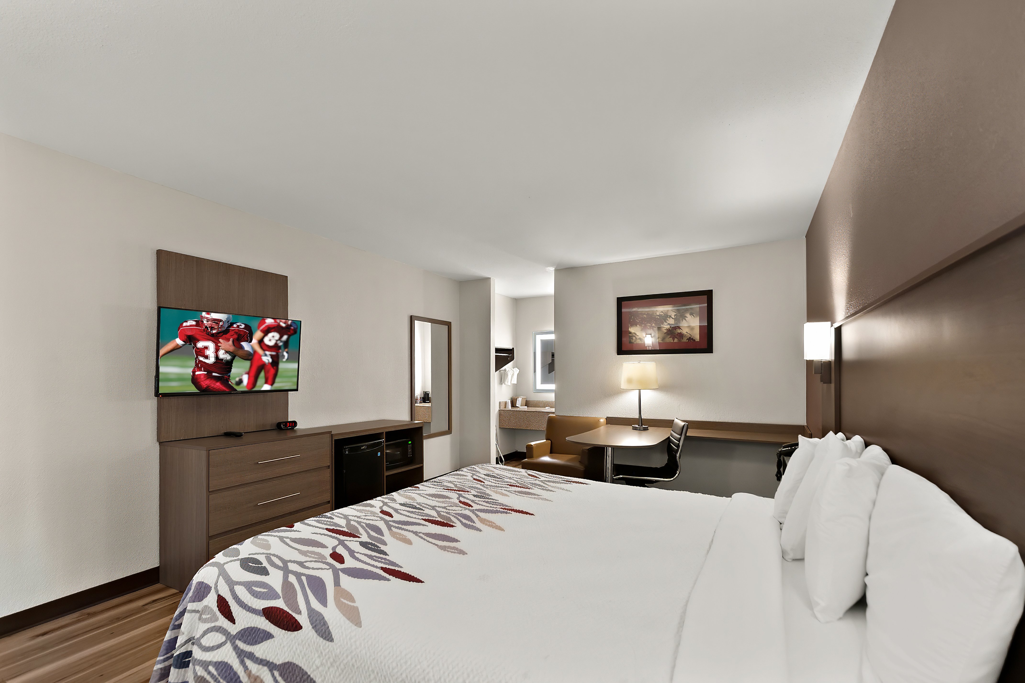 غرفة سوبيريور بسرير كينج، Red Roof Inn Winchester, VA 3/8