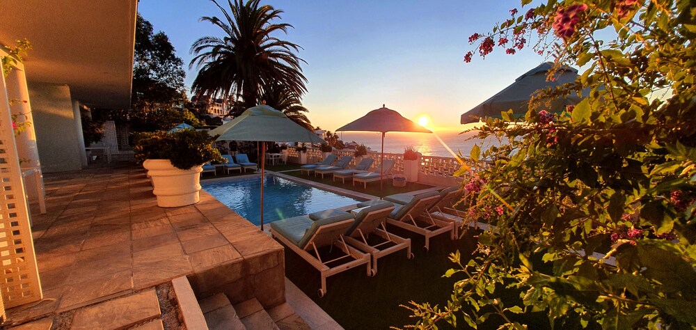 The Clarendon - Bantry Bay 42/50