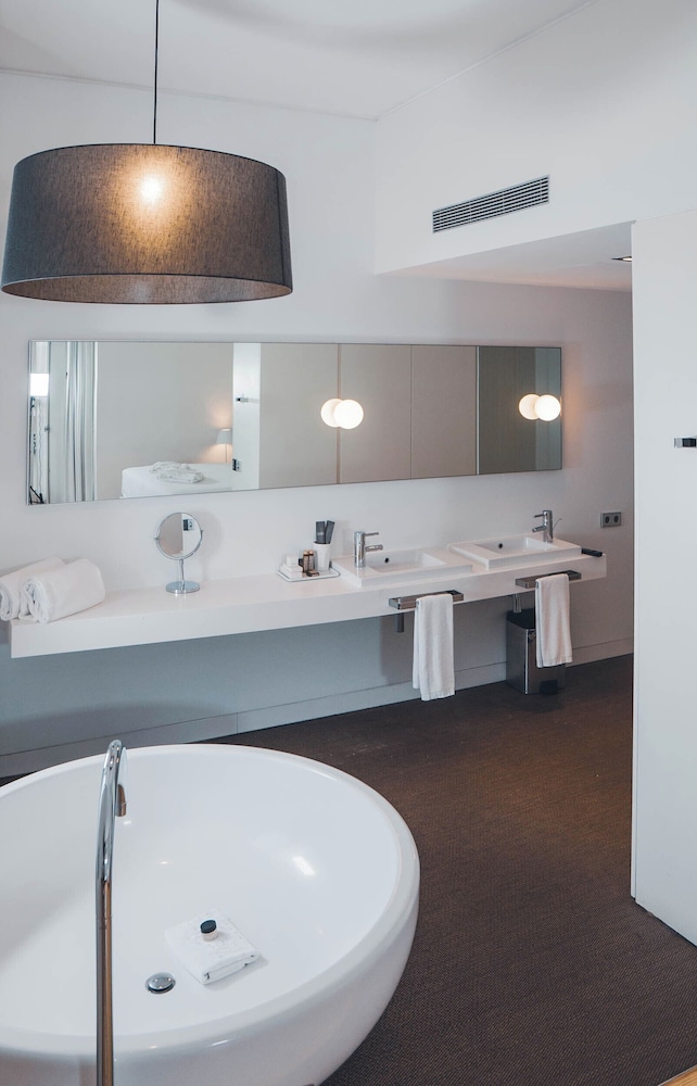Inspira, Suite, Double Bed, Sofa، Inspira Liberdade Boutique Hotel 10/10