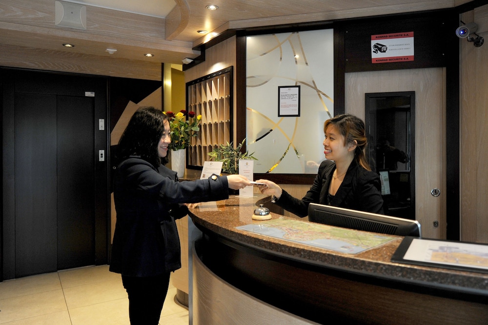 HOTEL BON PORT 4/40