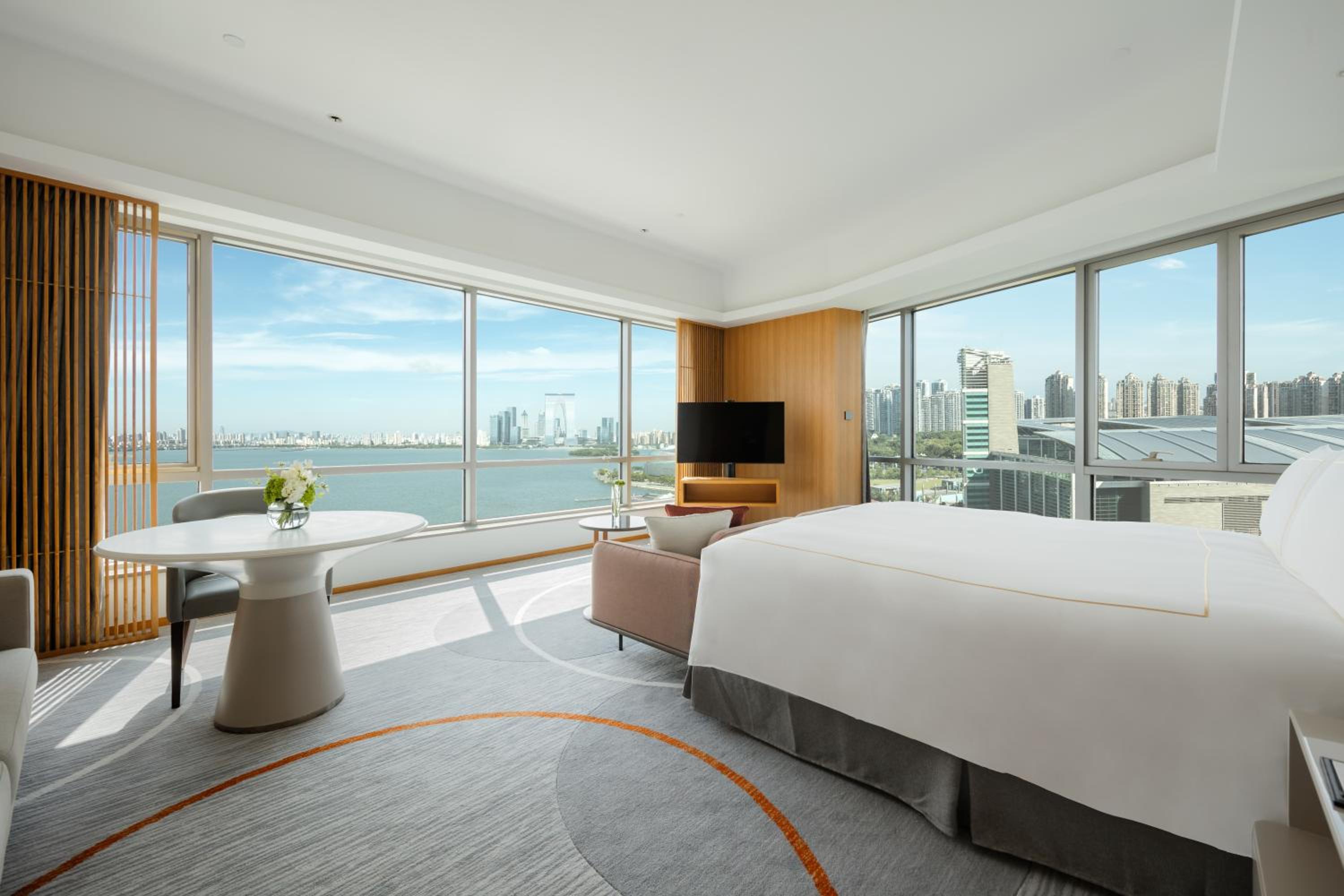 Panoramic, Premium, King Bed