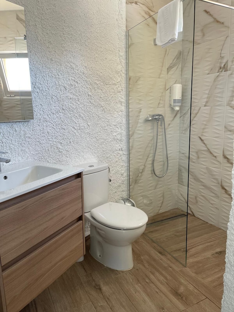 Hotel Rural Los Caracoles 72/72
