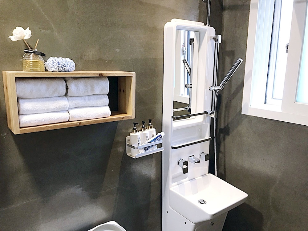 Daemyung Guesthouse 50/50