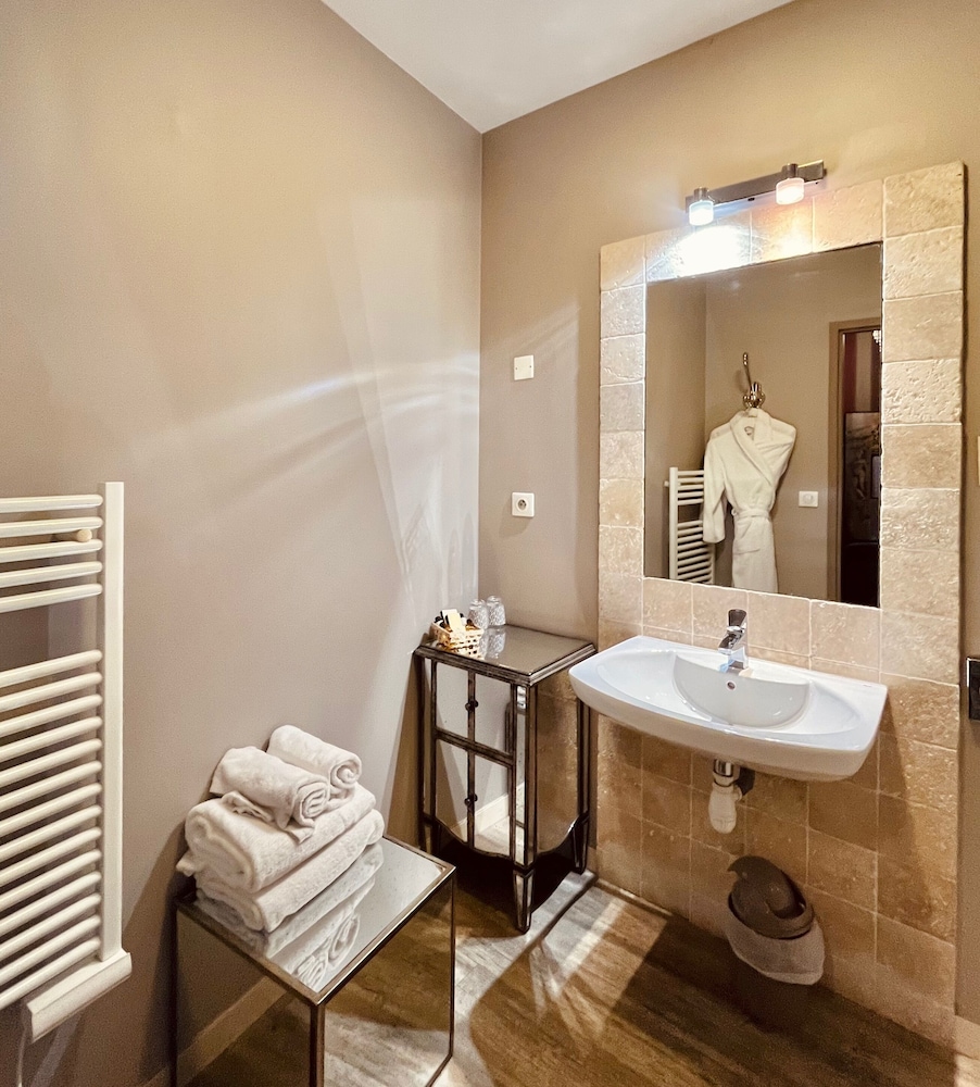 Hotel & Restaurant Des Basses Pyrenees 50/50
