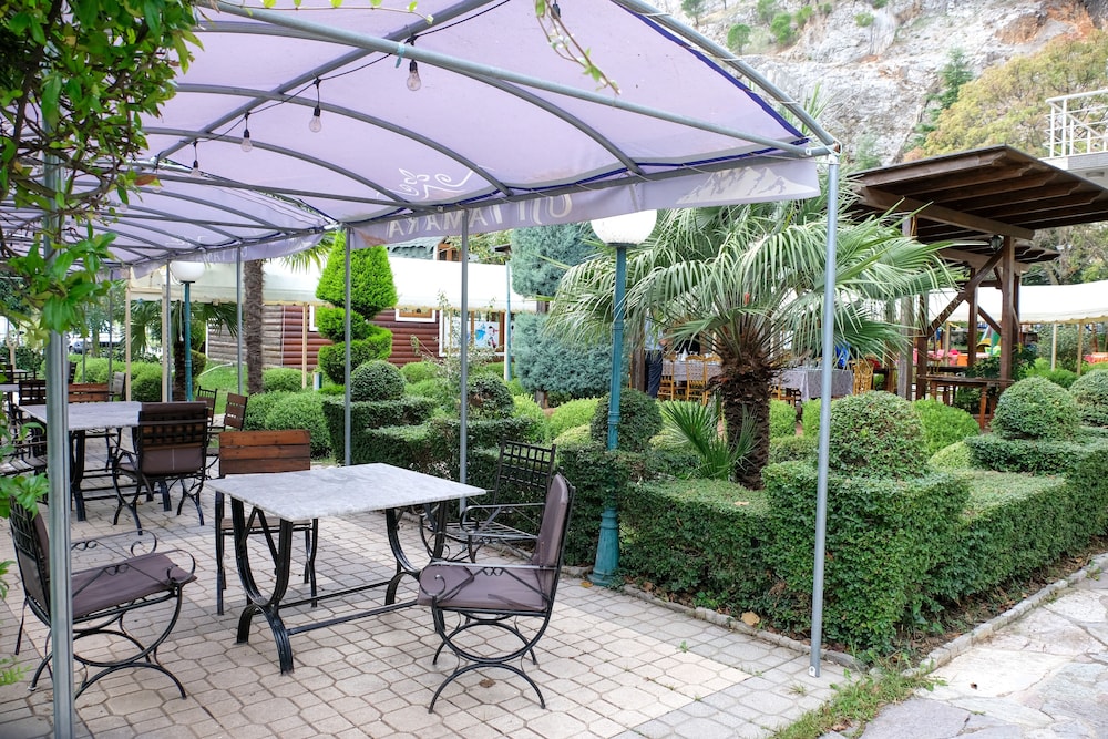 Buna Park Hotel Shkoder 32/50