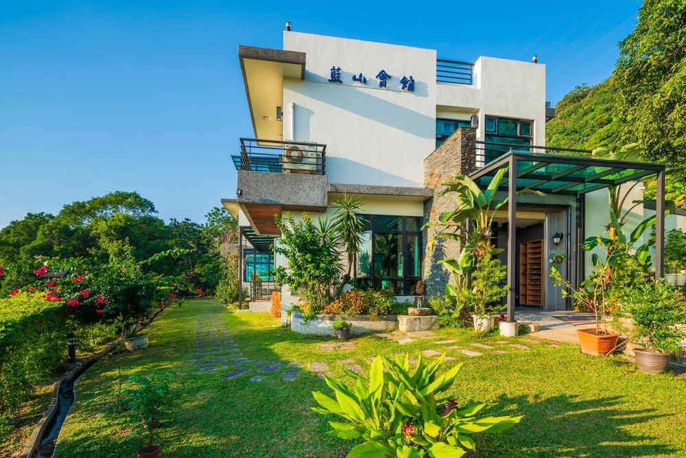 Azure Villa 6/41