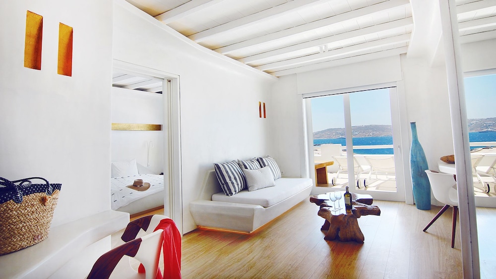 Cavo Tagoo Mykonos 11/50