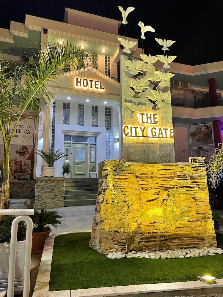 The City Gate Hotel 5/43
