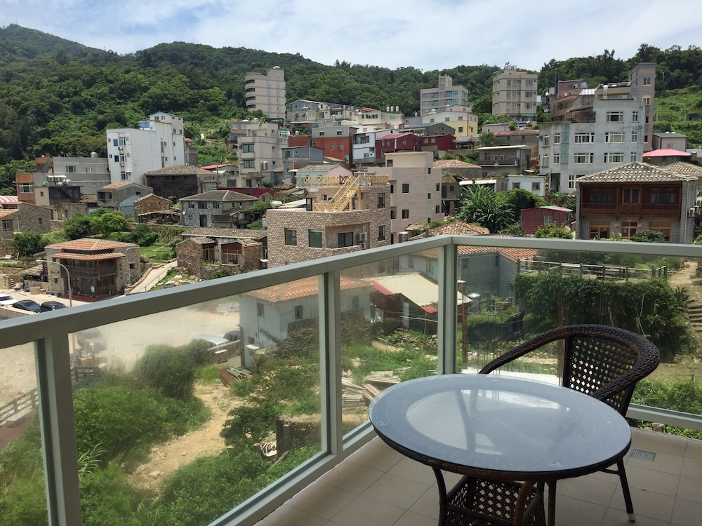 Xiang Ju B&B 16/21