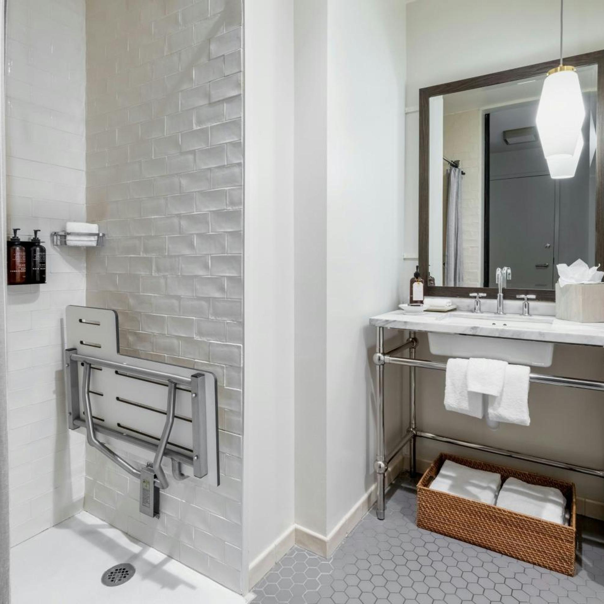 1 Bedroom, Suite, King Bed, The Alida, Savannah, a Tribute Portfolio Hotel 3/3