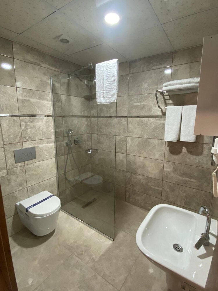 Zumrut Palas Otel 39/44