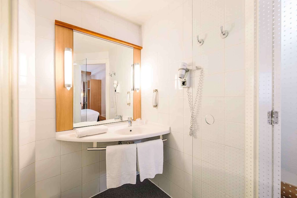 Ibis Styles Madrid Centro Maravillas 47/50