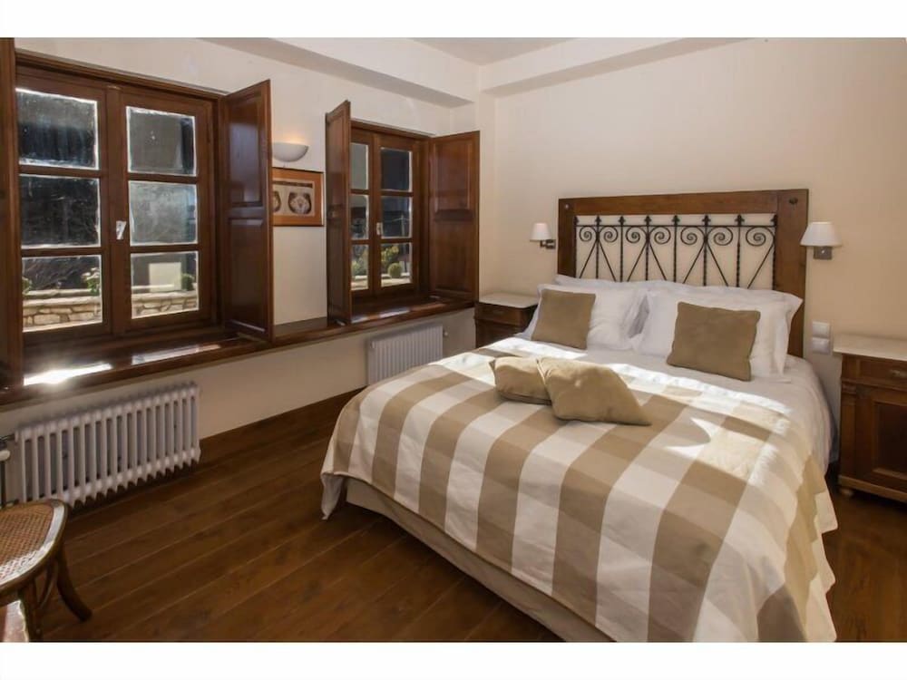 Epoches Luxury Suites 13/50