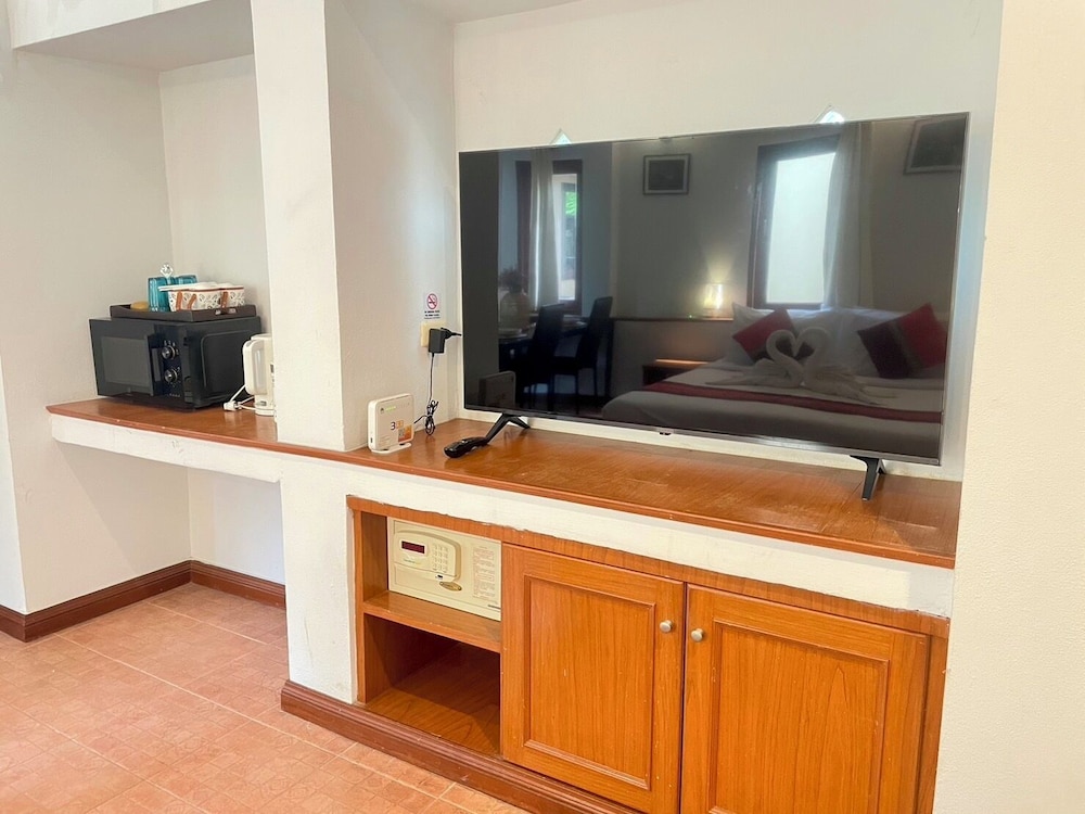 Samui Honey Cottages Beach Resort 69/70