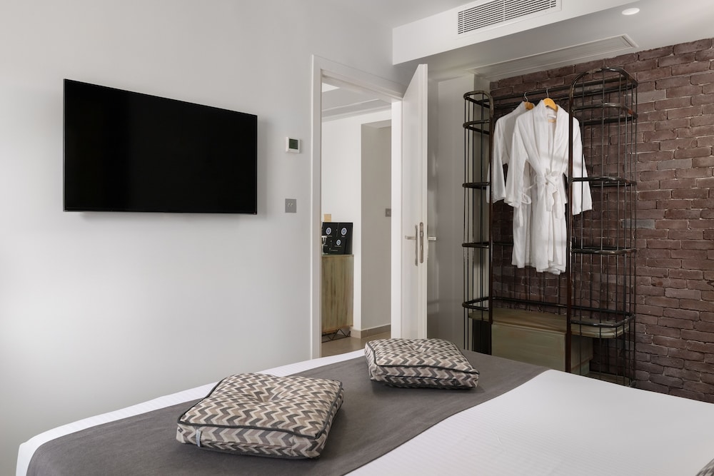 Elakati Luxury Boutique Hotel - Adults Only 32/34