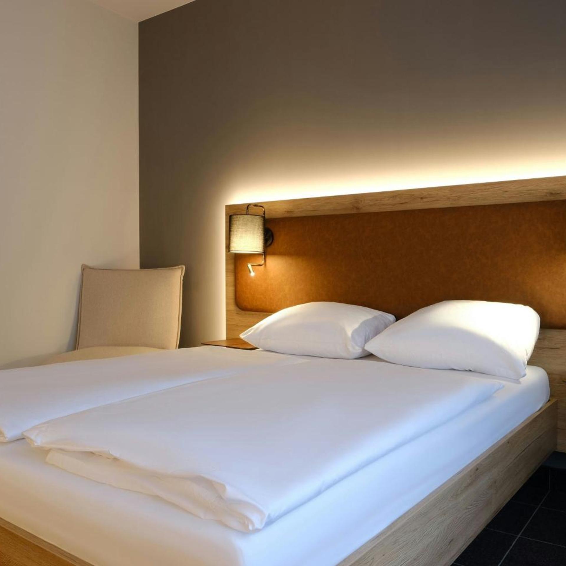 غرفة قياسية بسرير كينج وسرير كوين، FOUR POINTS FLEX by Sheraton Ratingen Dusseldorf Airport 4/10