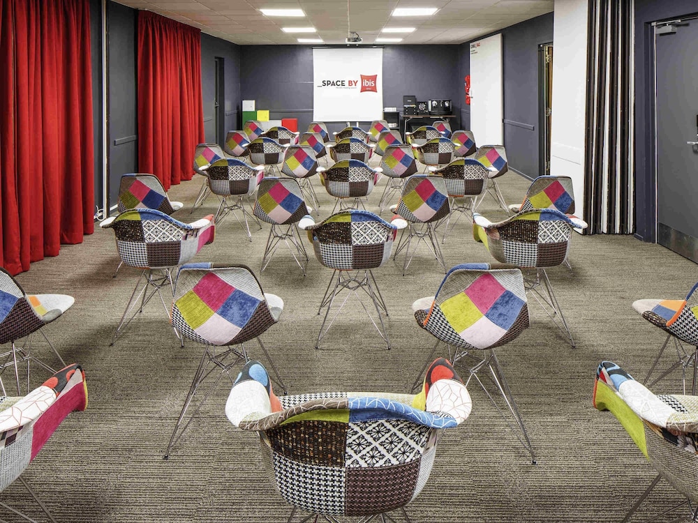 Ibis London Luton Airport 40/49