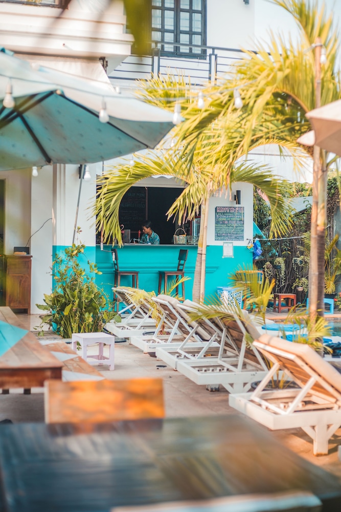 Baby Elephant Boutique Hotel 62/69