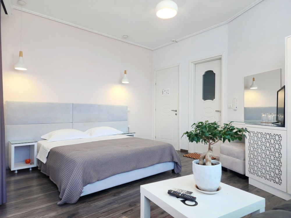 جناح جونيور بسرير كينج بإطلالة على البحر مع أريكة، Hotel Joan 4/5