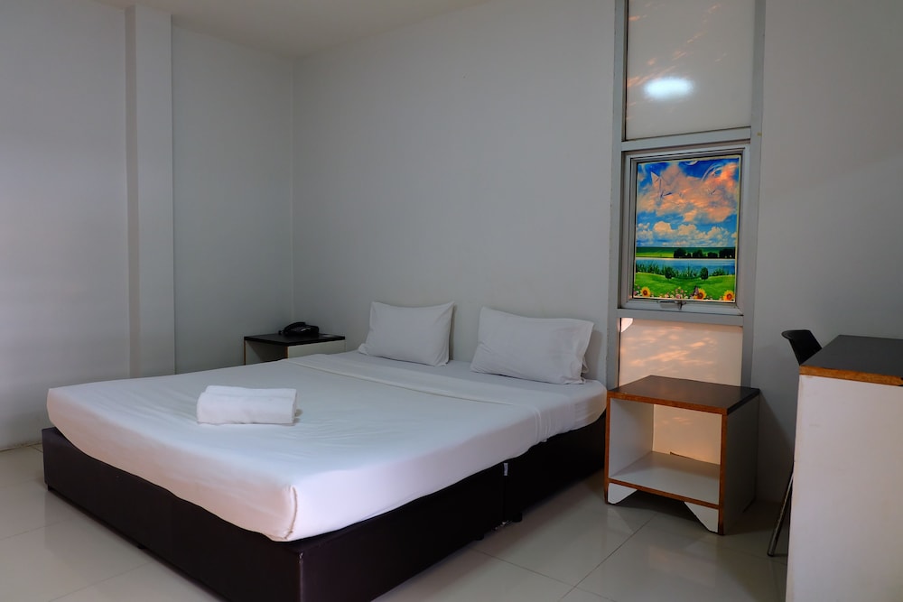 Golden Place Guesthouse 9/18