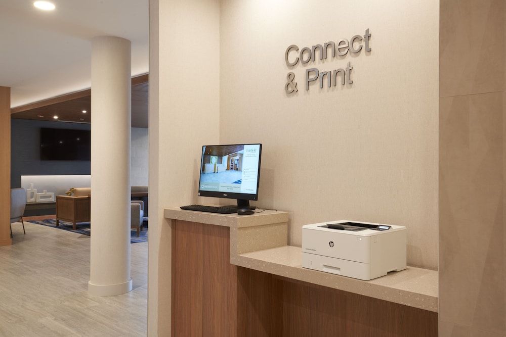 Fairfield Inn & Suites by Marriott West Palm Beach 27/37
