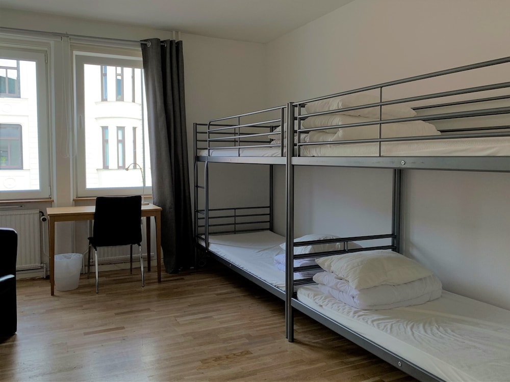Solsta Hotell 11/42
