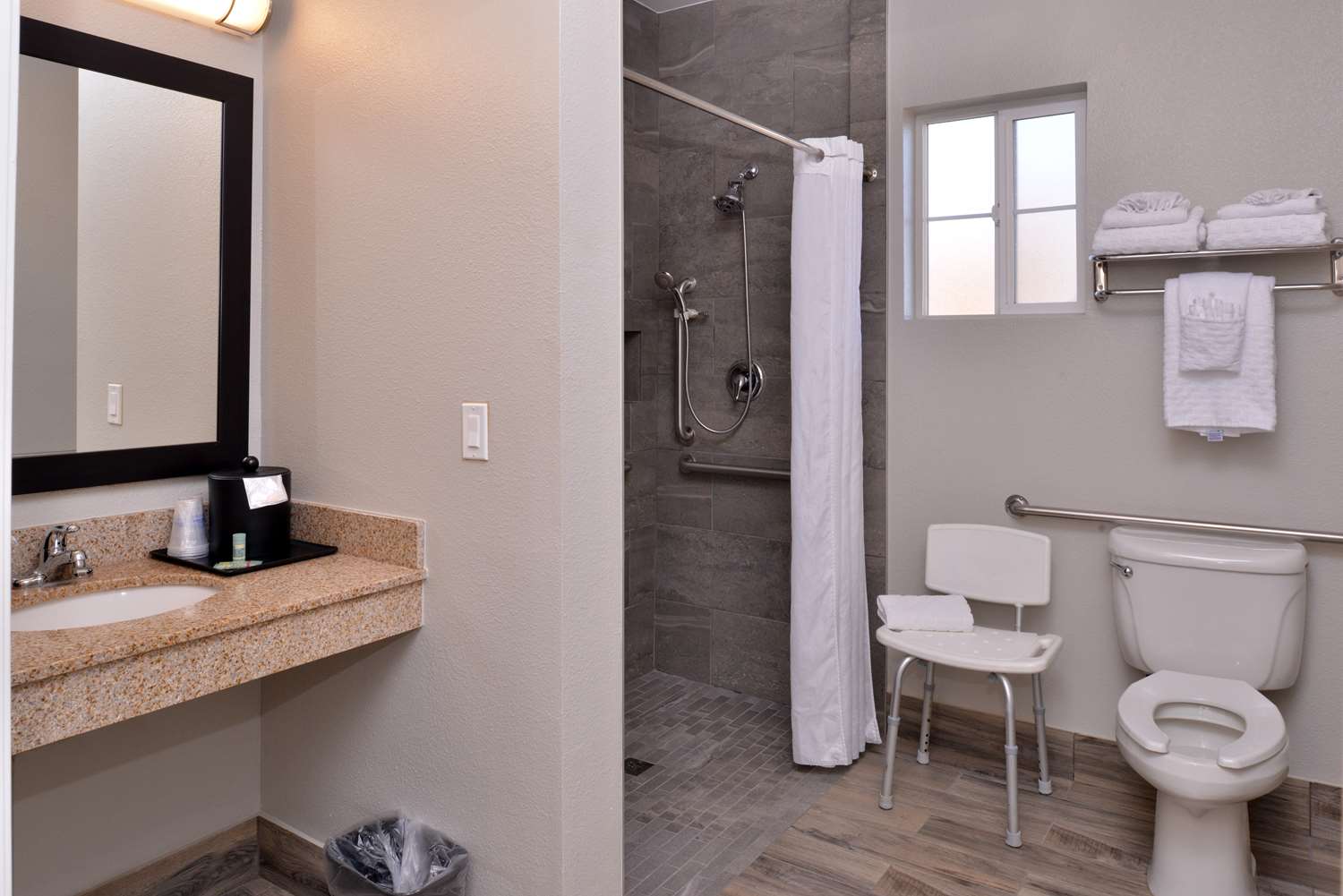 Best Western Kettleman City Inn & Suites 44/45