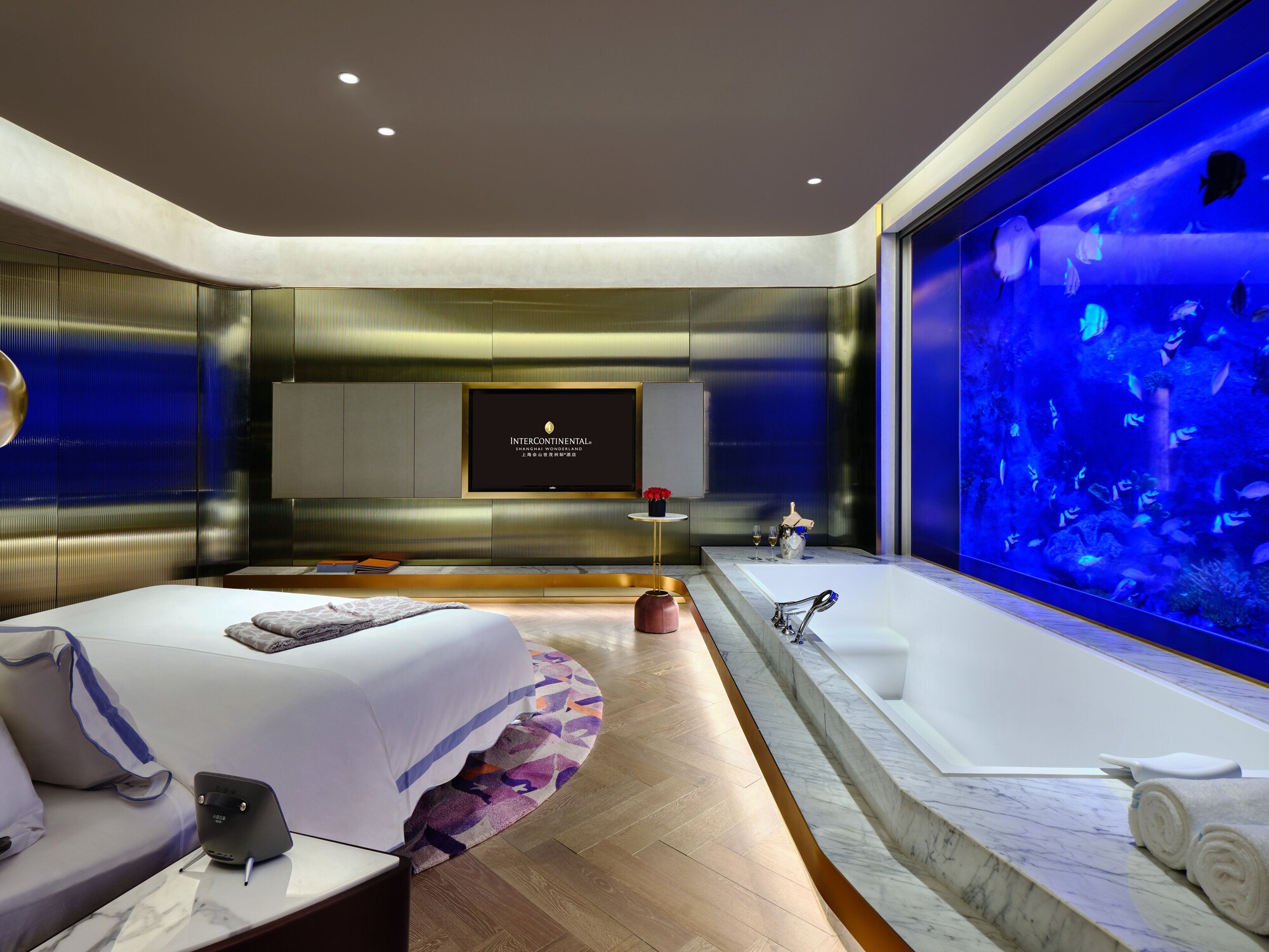 Underwater, Suite, King Bed