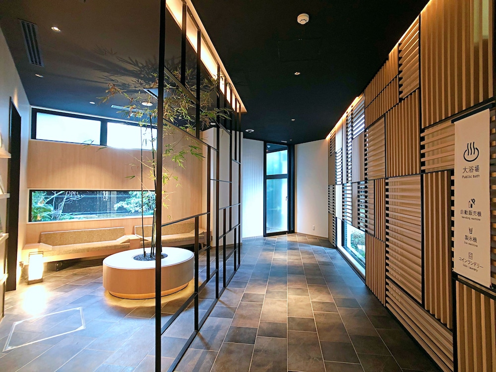 Royal Twin Hotel Kyoto Hachijoguchi 30/50
