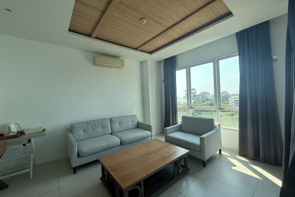 Costa Village Bangsaray 40/50