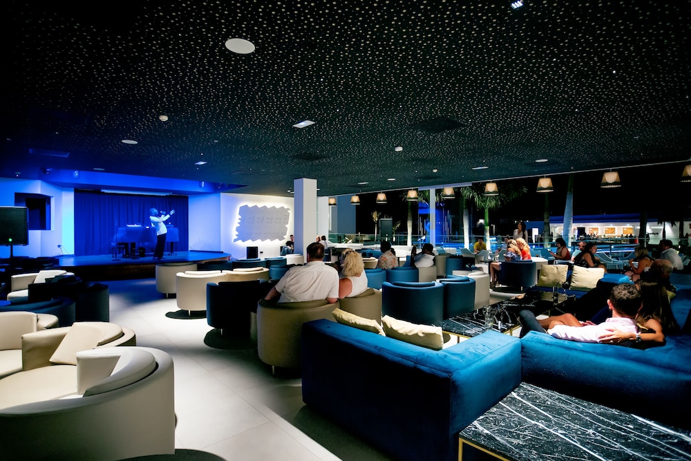 Hotel Lava Beach 9/56