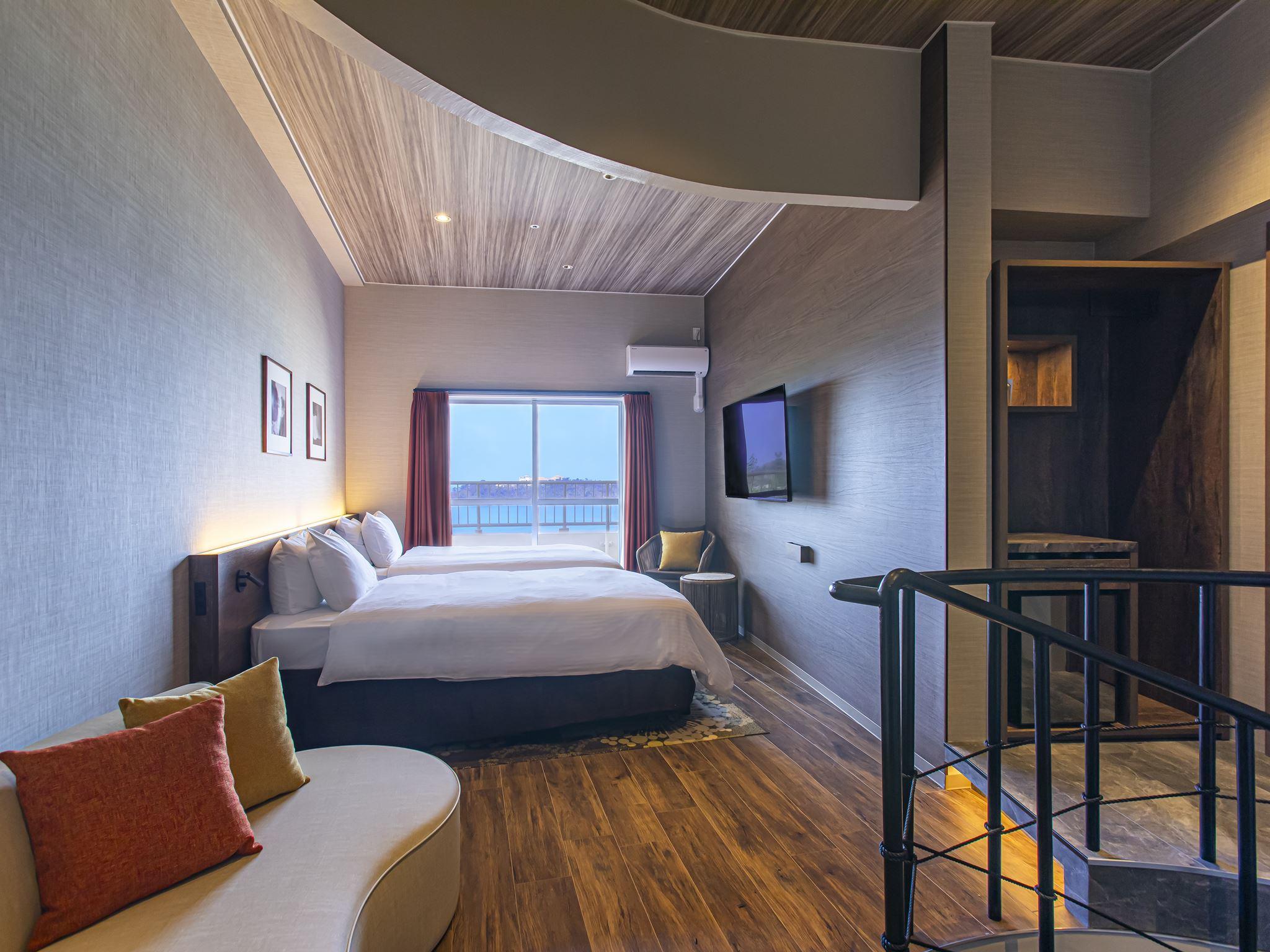 Suite, Corner