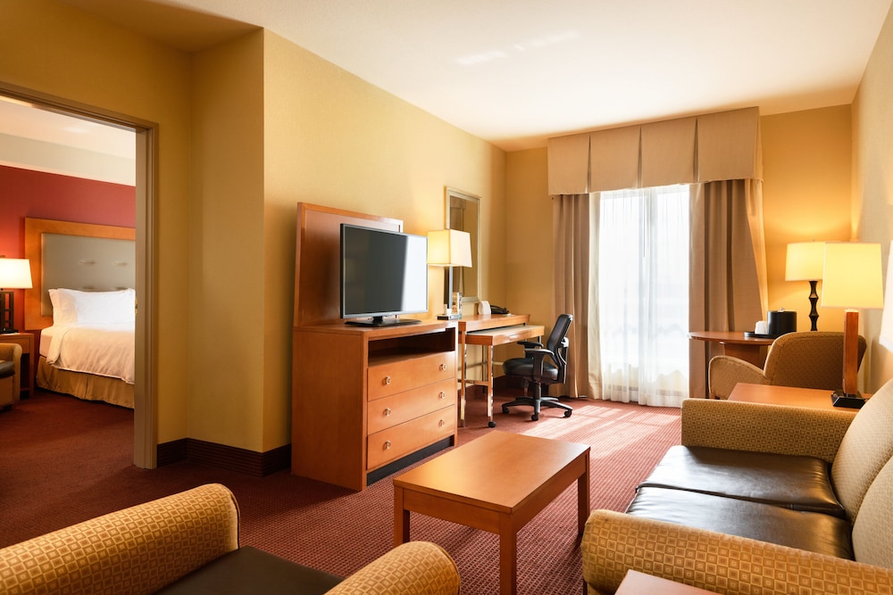 Holiday Inn Hotel Suites Oakland Airport 37/77