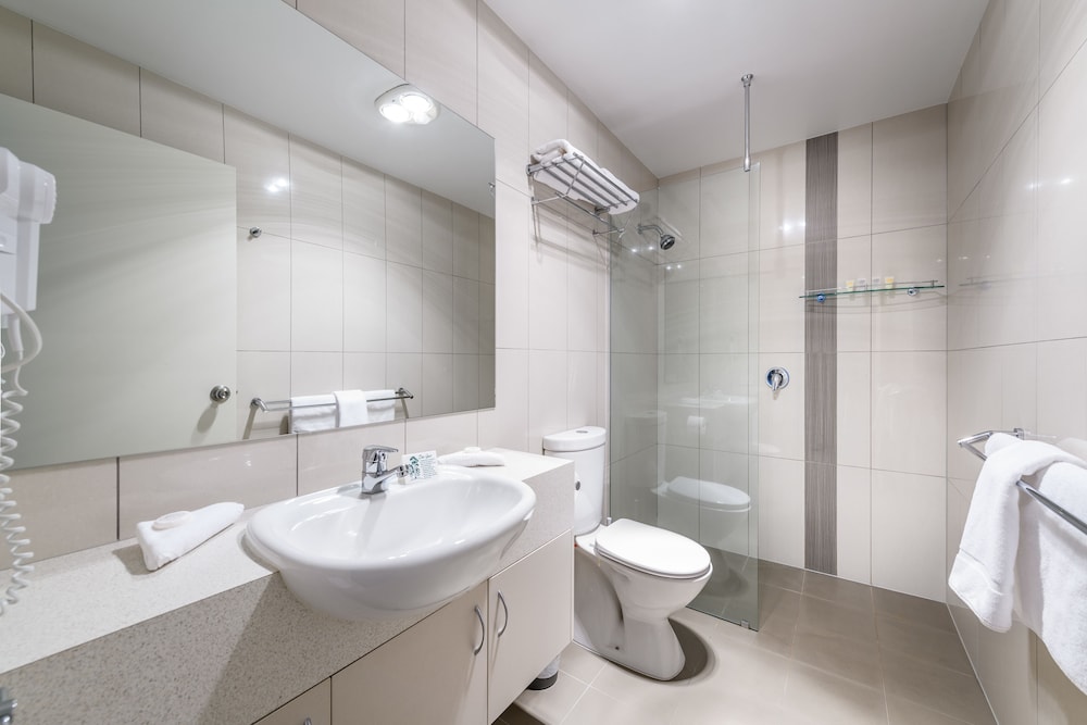 BAY VIEW VILLAS 12/64