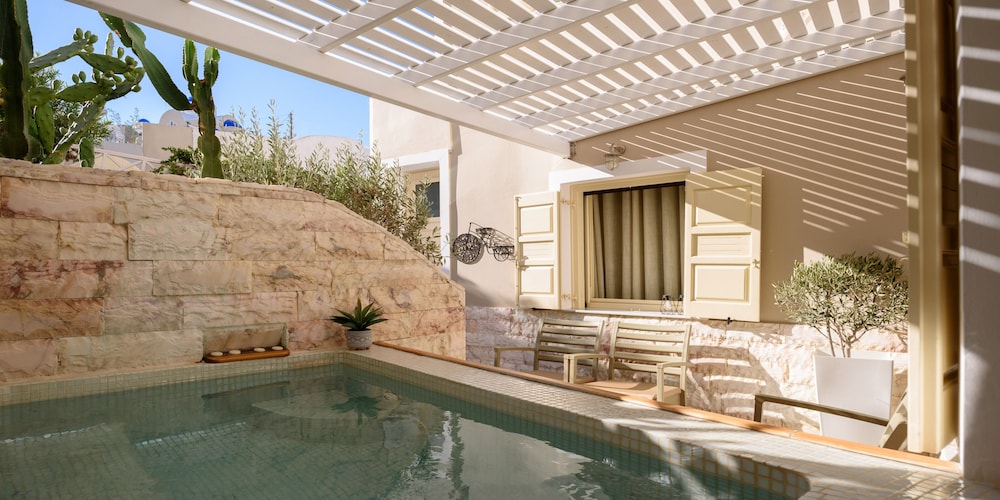 Suite Home Santorini 42/75