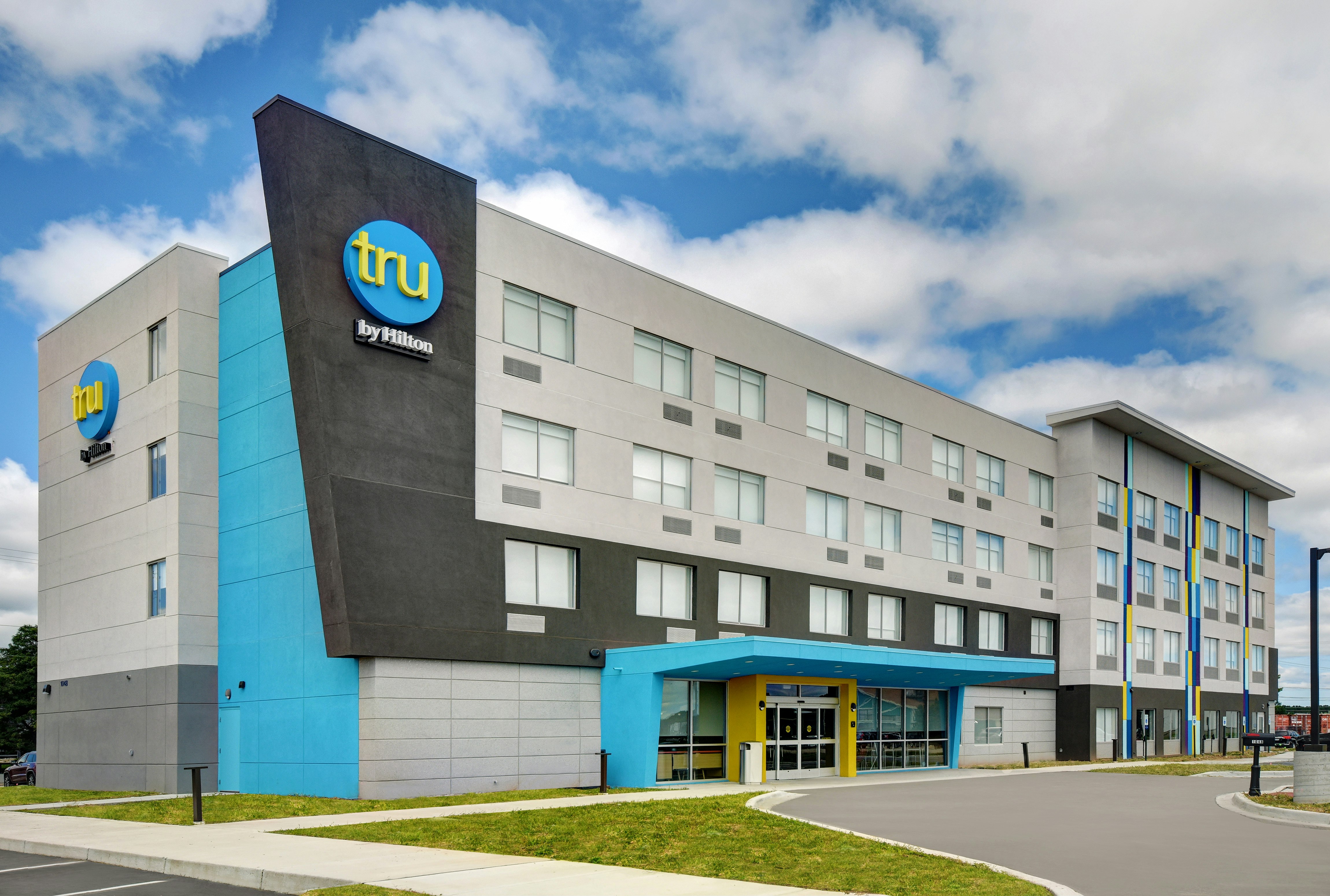 Tru By Hilton Gaylord, MI 3/20