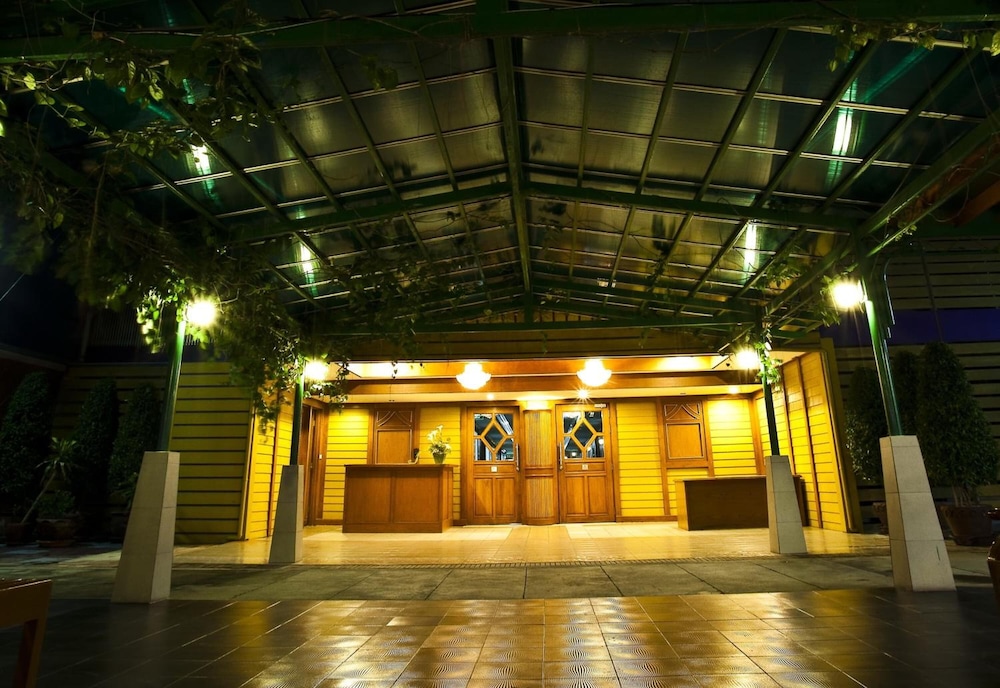 Zaza Hotel 2/49