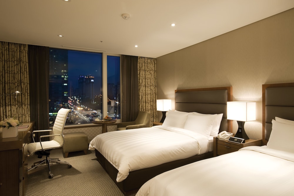 LOTTE CITY HOTEL MAPO 11/40