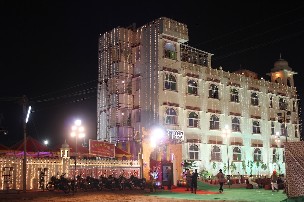 Kalyan Heritage 2/20