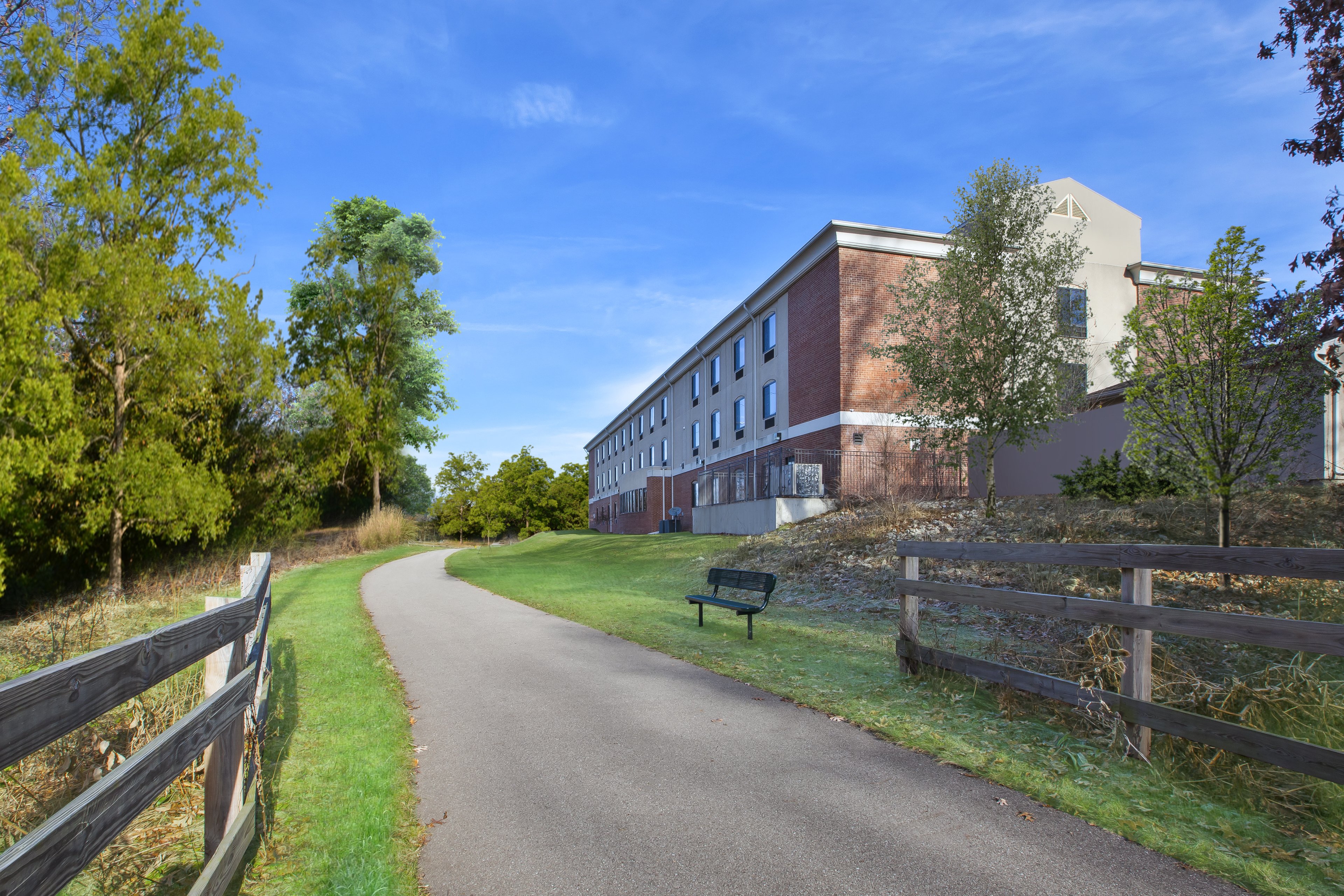 Holiday Inn Express Hotel Suites Niles 51/51