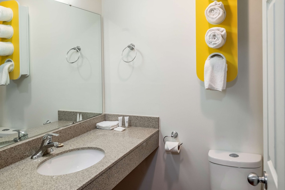 Motel6-Fort Nelson, BC 42/50