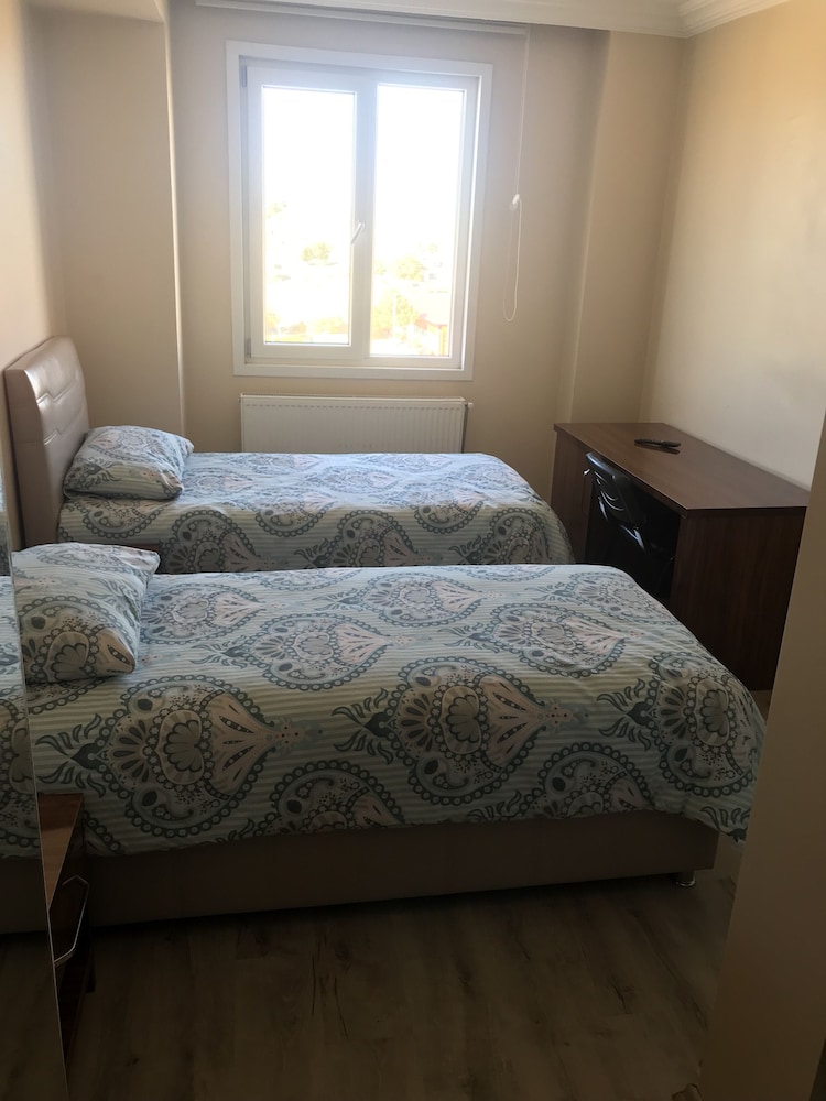 BASIC, SUITE, TWIN BEDS, CITY VIEW