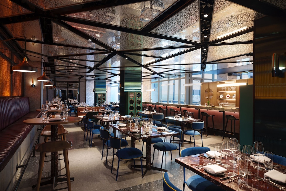 Renaissance New York Flushing Hotel at Tangram 23/44
